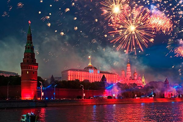 Салют 12 июня 2020 в Москве в День России: где состоится, время проведения, смотреть видео онлайн