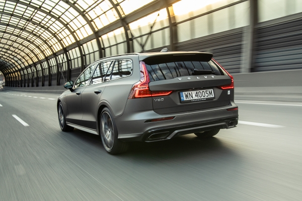 Co czwarte nowe Volvo sprzedawane w Europie można ładować z gniazdka