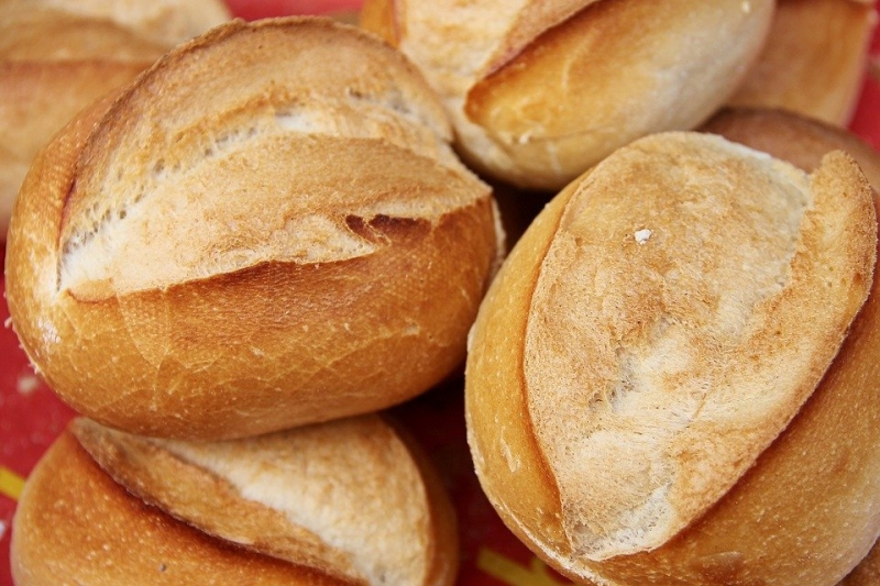 Диетологи рассказали, с чем нельзя есть белый хлеб