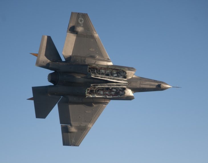 Знаменитые F-35 теперь «как на ладони»: в России придумали, как обнаружить стелс-истребитель