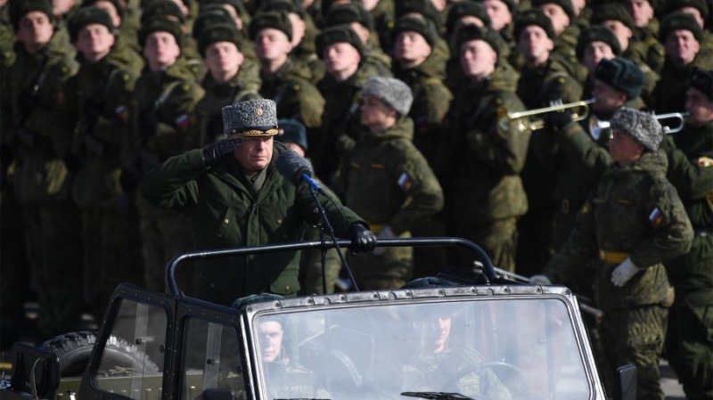 Путин лишил каракулевых шапок высших офицеров и полковников ВС России