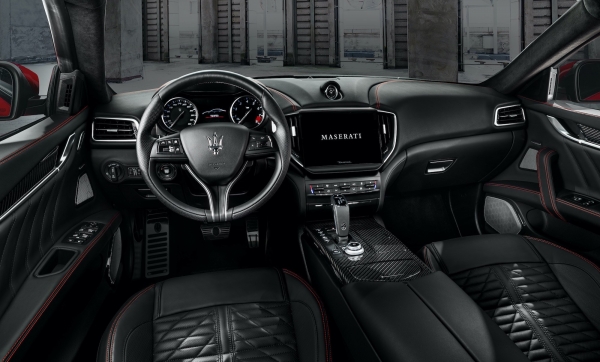 Oto najszybsze modele Maserati – Quattroporte i Ghibli z silnikami Ferrari