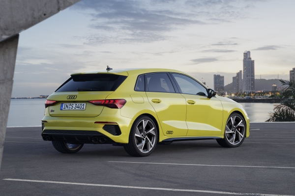 Nowe Audi S3 wycenione. Start od 191 500 zł. Co na to konkurenci?