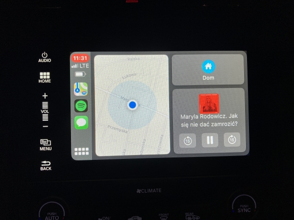 Mapy Google w głównym widoku Apple CarPlay. Wreszcie!