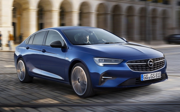 Opel Insignia po liftingu: ceny od 123 300 zł, ale za trzycylindrowego diesla