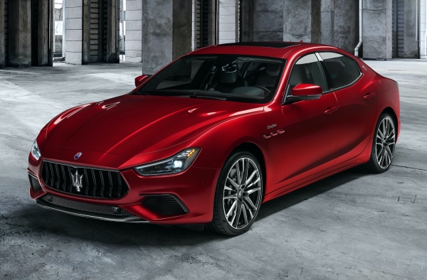 Maserati nigdzie się nie wybiera. Szykuje nowe GranTurismo, GranCabrio i SUV-a