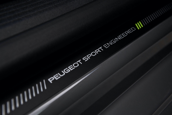 Oto najmocniejszy nie-Peugeot w historii: 508 Peugeot Sport Engineered