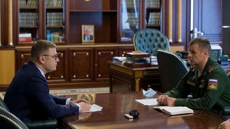 Губернатор встретился с новым военкомом Челябинской области
