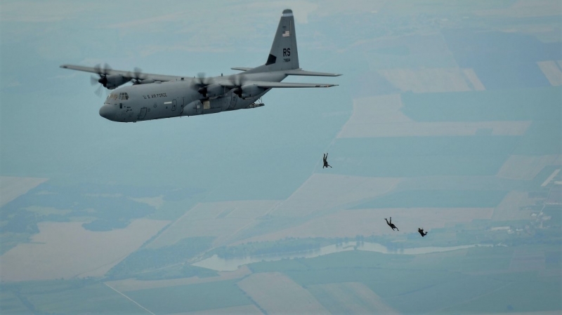 Разведка ВВС США предупреждает: у русских летчиков заканчивается терпение