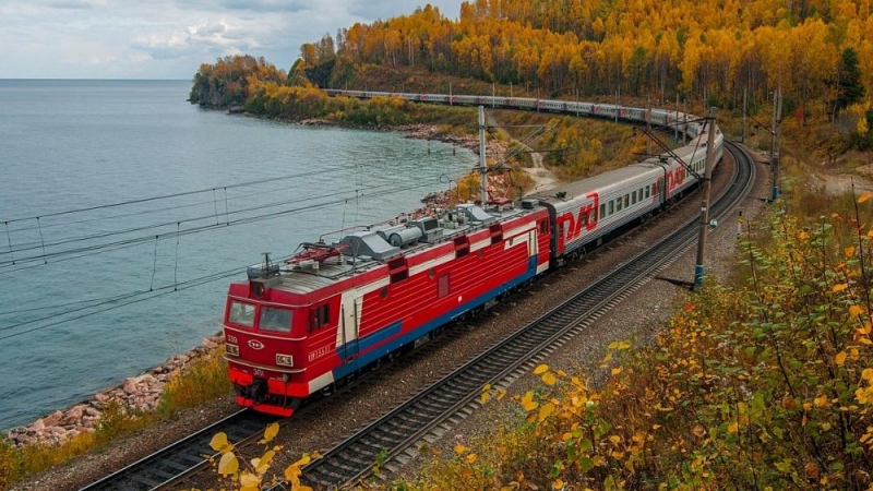 Поезда из Челябинска в Москву и Санкт-Петербург отменили из-за COVID-19