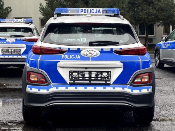 Nadstaw ucha pijąc wódkę za 5 zł. Policja ma nowe ciche narzędzia marki Hyundai