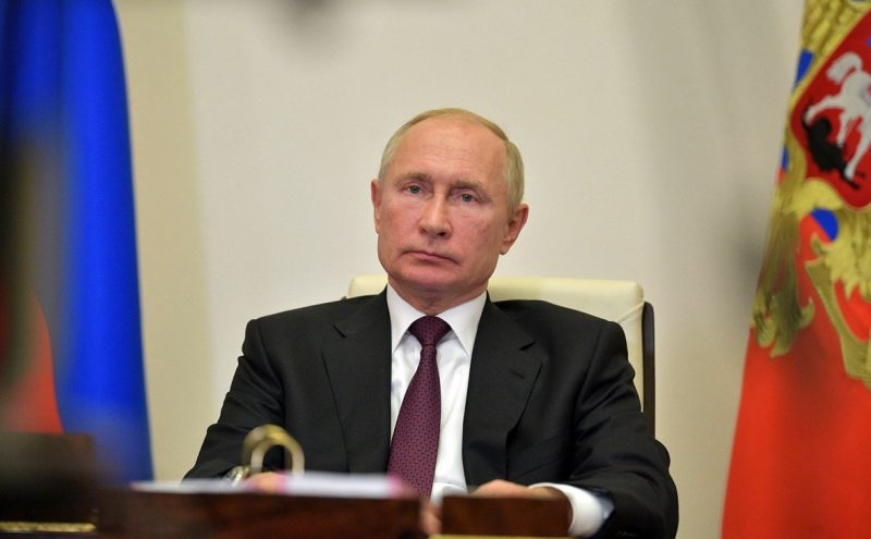 Владимир Путин заявил, что падающий курс рубля не является поводом для беспокойства