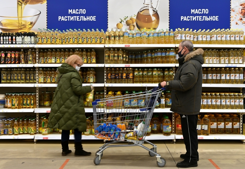 «Решить в течение недели»: Путин раскритиковал министров за рост цен на продукты