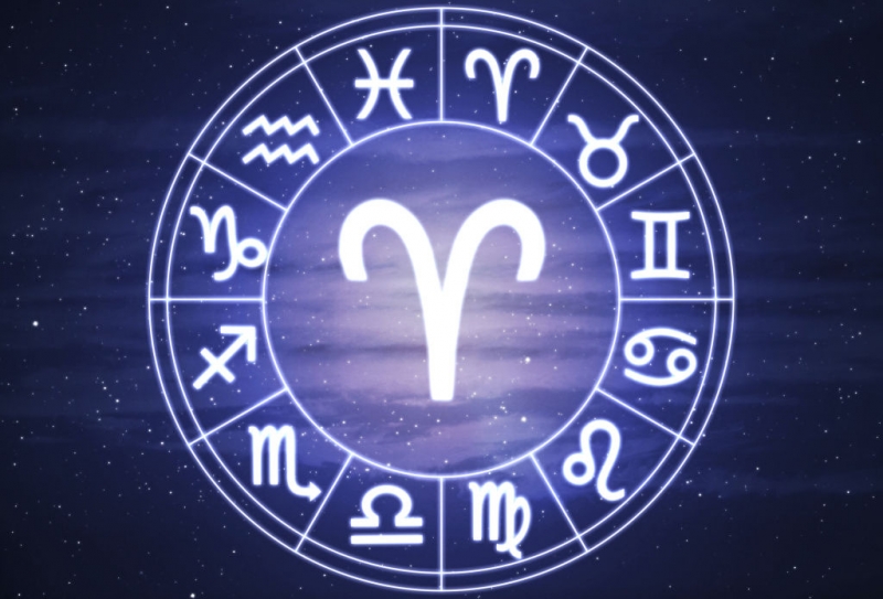 
Ежедневный гороскоп от Василисы Володиной на 13 января 2021 года для всех знаков зодиака                