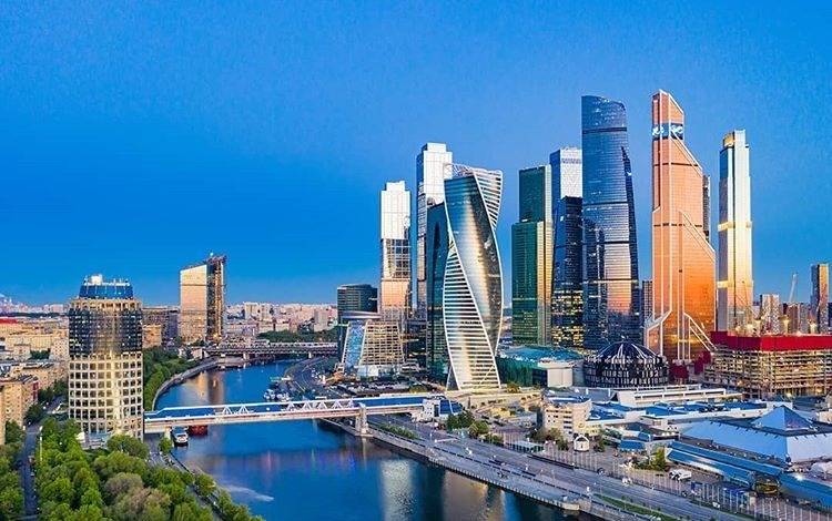 
Почему никто не покупает самую большую квартиру в Москве                