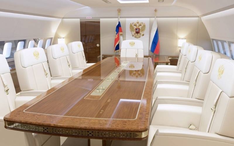 
Как устроен «летающий дворец» президента Владимира Путина                