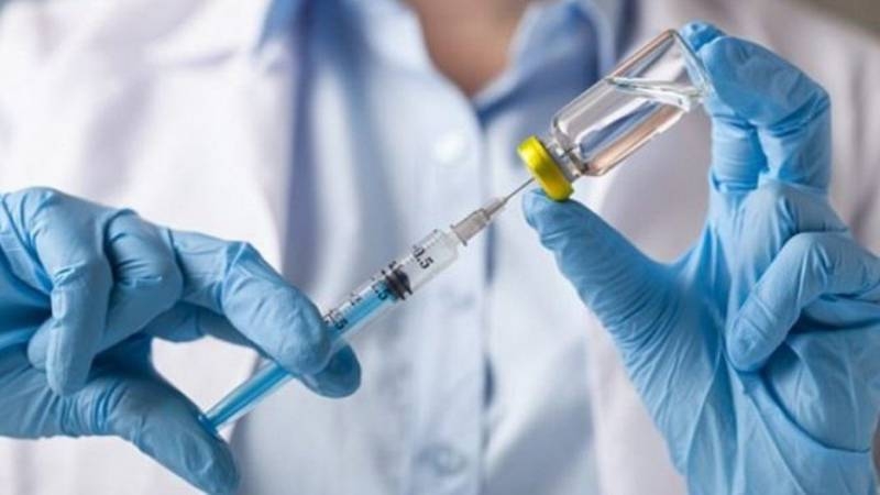 
К вакцинации от COVID-19 готов: список противопоказаний к прививке от коронавируса у взрослых, как подготовится                