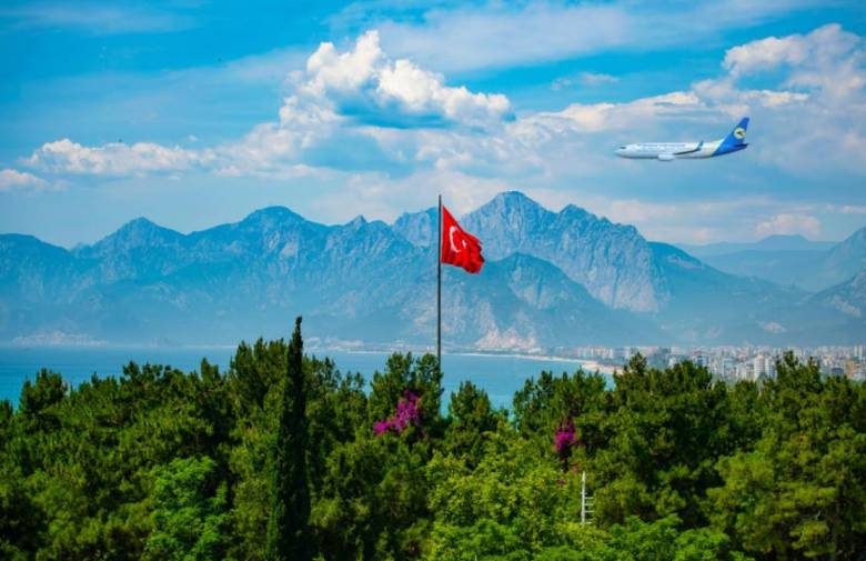 
Турция открыта для туристов: что надо знать россиянам о новых правилах въезда                