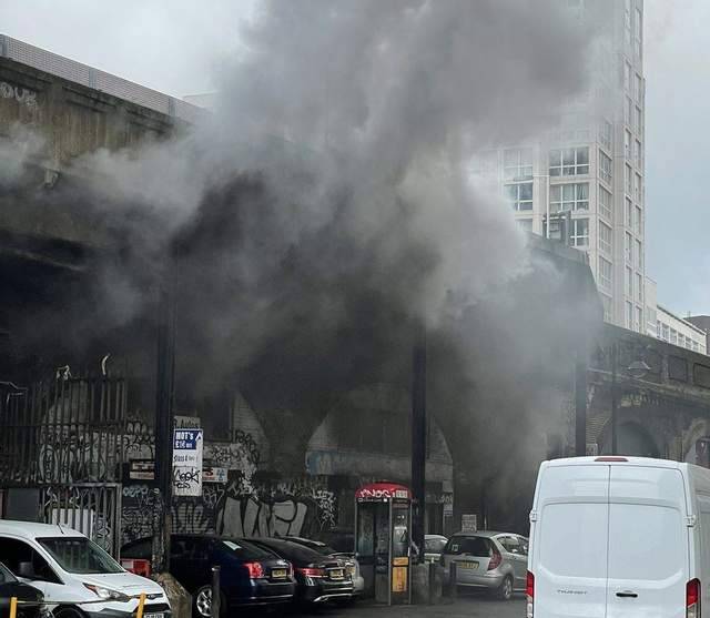 
На станции метро Elephant and Castle в Лондоне произошел мощный взрыв                