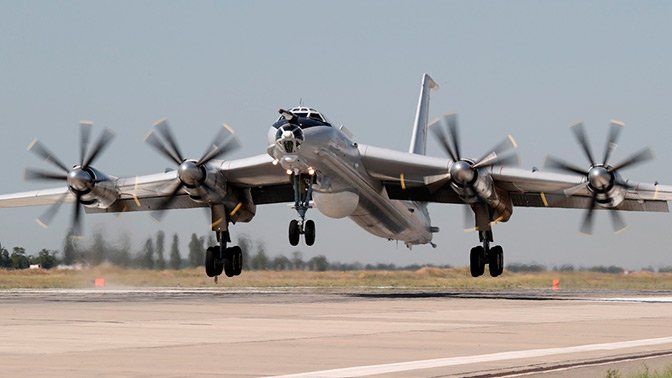 ВВС США пожаловались на разорительные полеты Ту-95 у Аляски