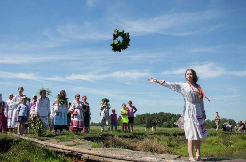 
Славянский праздник Семик 17 июня: традиции, обычаи и гадания «зеленой недели»                