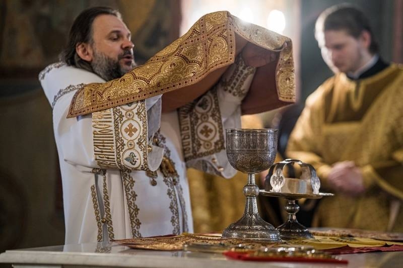 
Православные верующие готовятся встречать Петров пост в июне 2021 года                