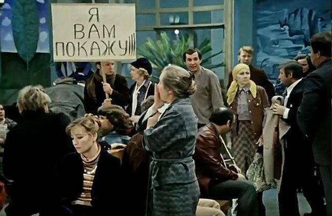 
Чем Андрей Мягков обидел Эльдара Рязанова, и какой была «месть» режиссёра на съемках легендарной комедии «Гараж»                