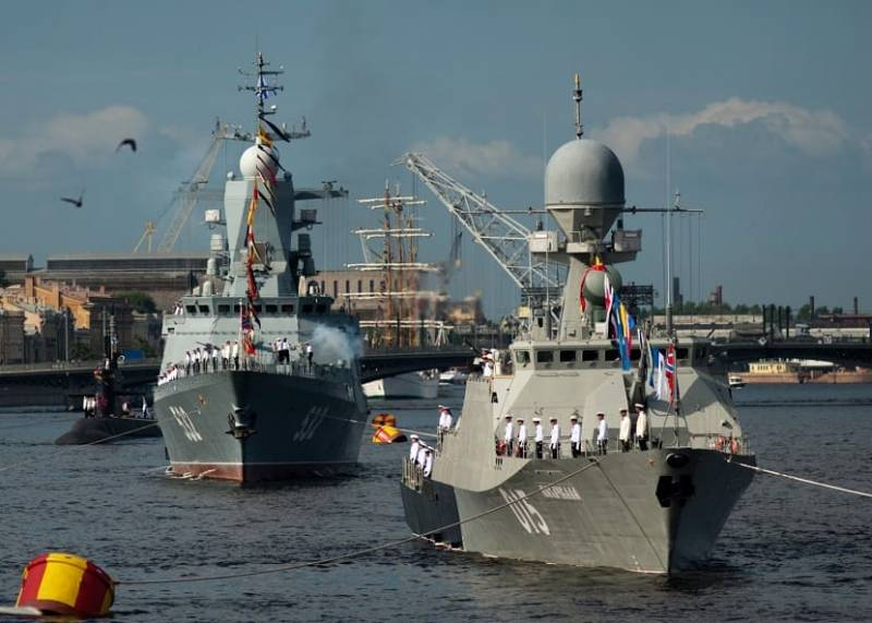 
День ВМФ в Санкт-Петербурге в 2021 году: когда и где пройдет парад                