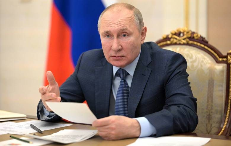 
Путин рассказал в своей статье о стене между Россией и Украиной                