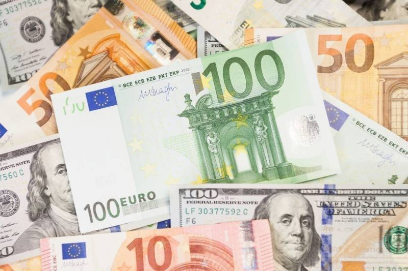 
В Нацбанке Беларуси разъяснили, будут ли у граждан изымать валюту                