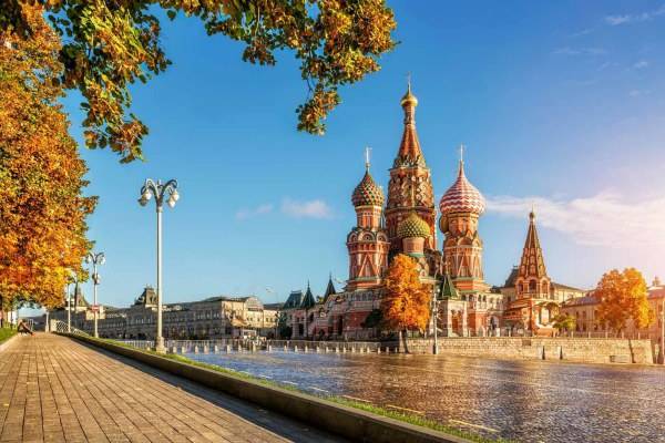 
В Гидрометцентре назвали сроки наступления осени в Москве в 2021 году                