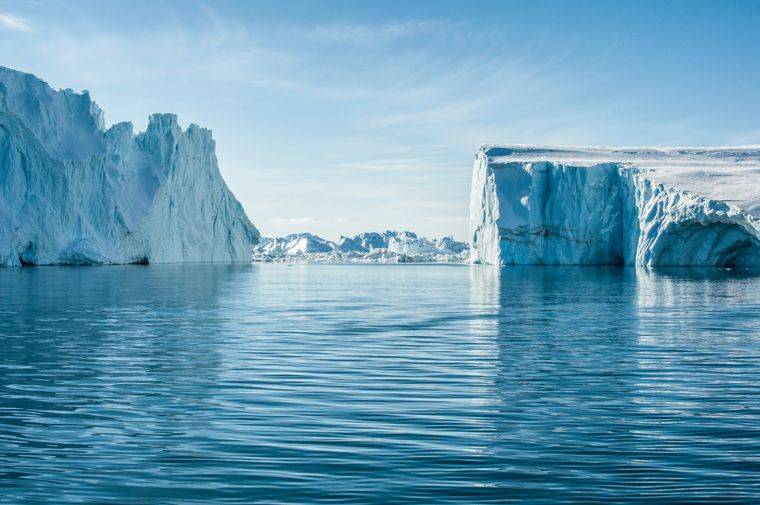 
Дождь в Гренландии ученые связали с надвигающейся катастрофой                