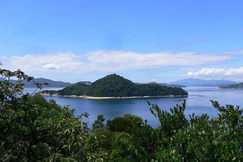
Японский остров Окиносима, на который никогда не ступала нога женщины                