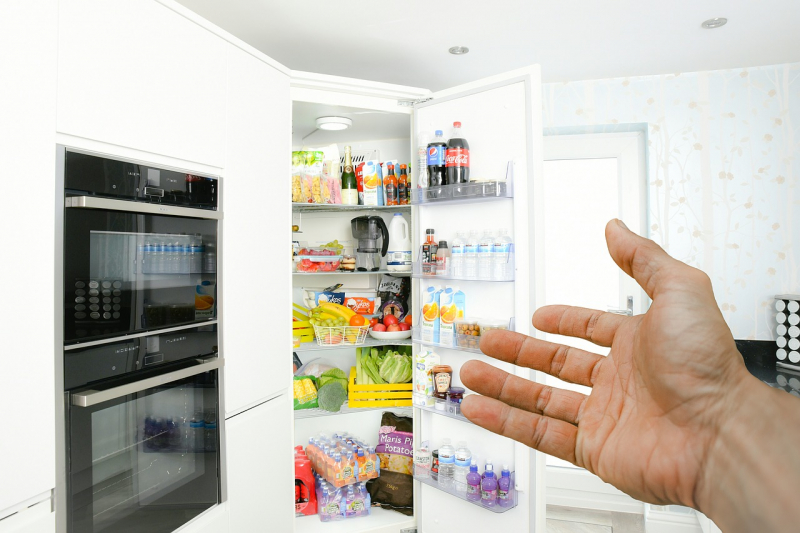 РБК: производители предупредили о возможном дефиците холодильников и кондиционеров в РФ