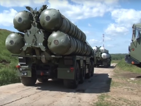 В Российскую армию поставлены первые новейшие ЗРС С-500