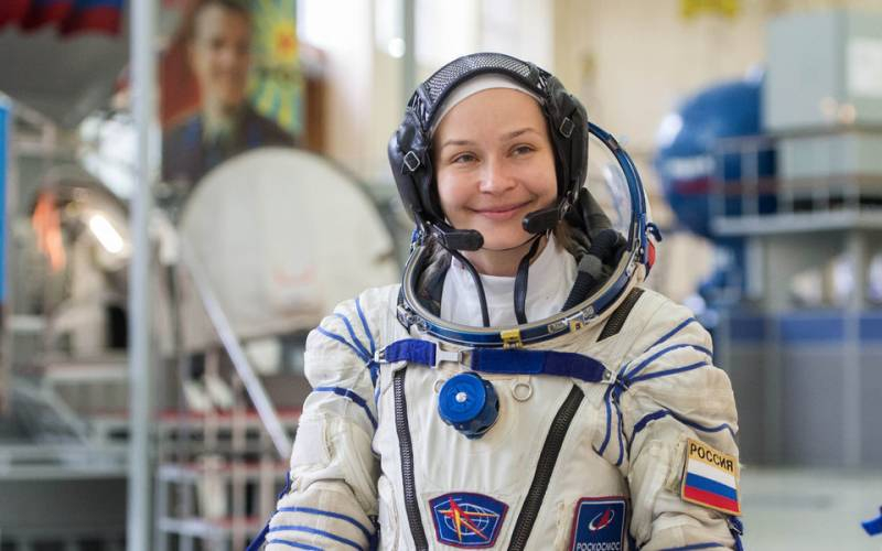
Клим Шипенко и Юлия Пересильд успешно отправились в космос 5 октября 2021 года                