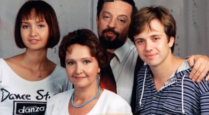 
Жизнь после славы: почему кумир 90-х Андрей Губин исчез на самом пике своей карьеры                