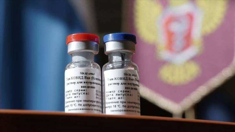 
Вакцинация в России: станут ли прививки от COVID-19 обязательными для россиян в 2021 году                