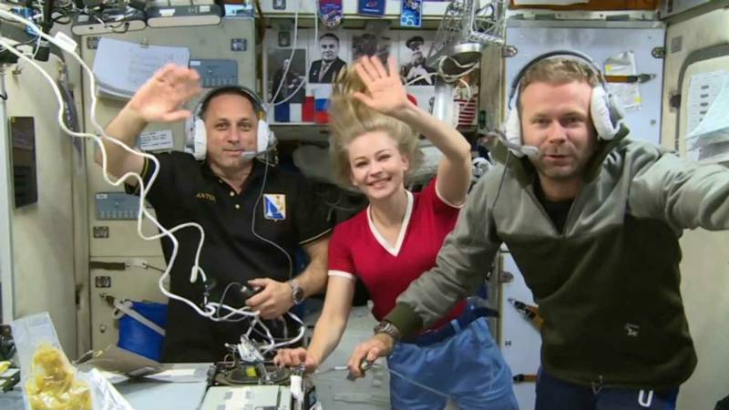 
Полет Шипенко и Пересильд в космос: заслужили ли они звание Героев России                