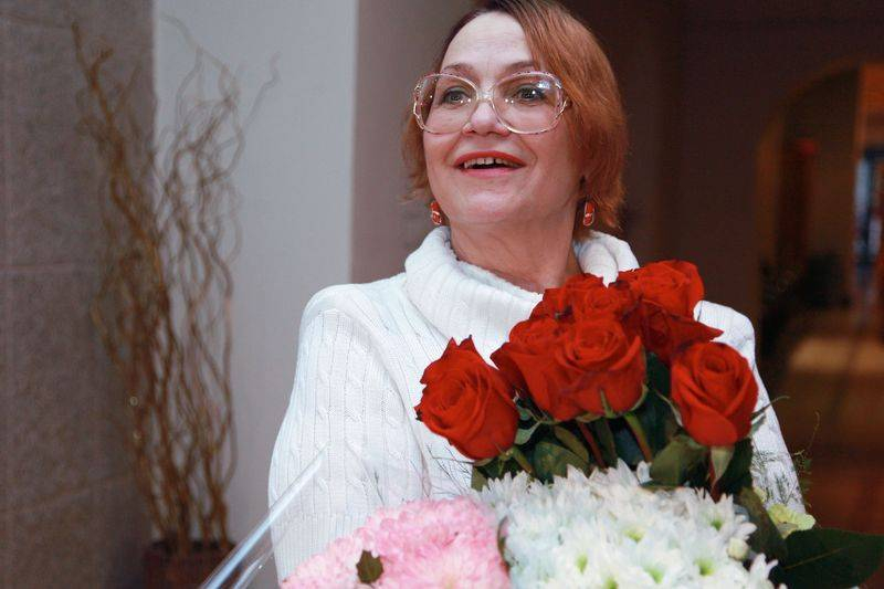 
Умерла Нина Русланова: стала известна причина смерти актрисы                