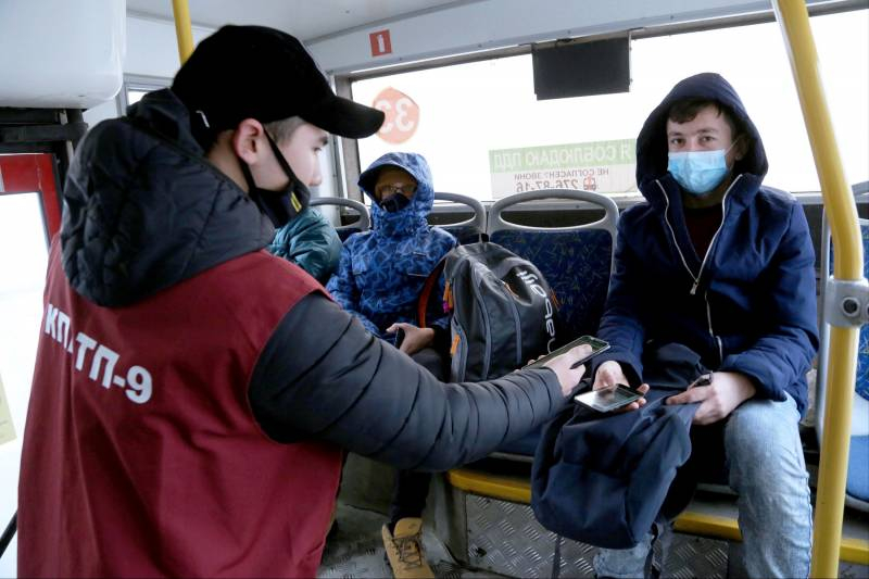 
В Республике Татарстан не попадешь в общественный транспорт без QR-кода: пассажиры возмущены                