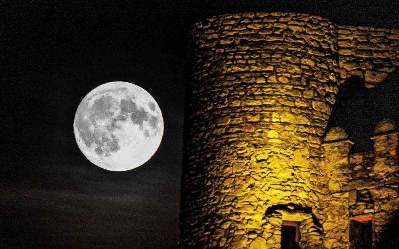
Лунное затмение и полнолуние: что нельзя делать сегодня, 19 ноября 2021 года                