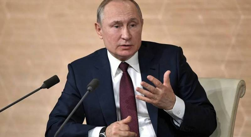 
Итоги пресс-конференции Путина: что сказал президент о выплатах и пенсиях 23 декабря 2021 года                