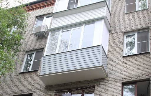 
В 2022 году вступит в силу закон о застекленных балконах                