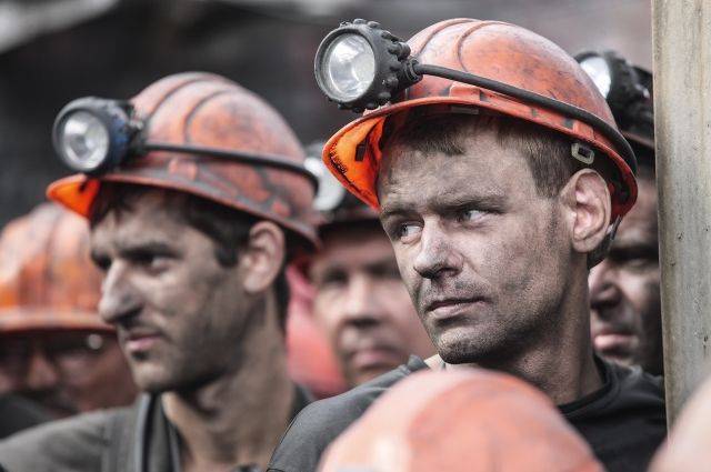 
Владимир Путин хочет реформировать структуру заработных плат шахтеров                