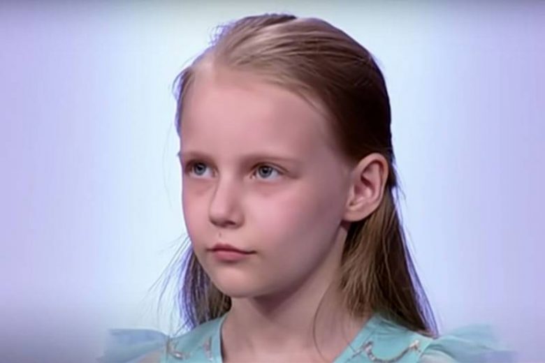 
Скандал на сессии и эвакуация педагогов: последние новости о 9-летней студентке МГУ Алисе Тепляковой на сегодня                