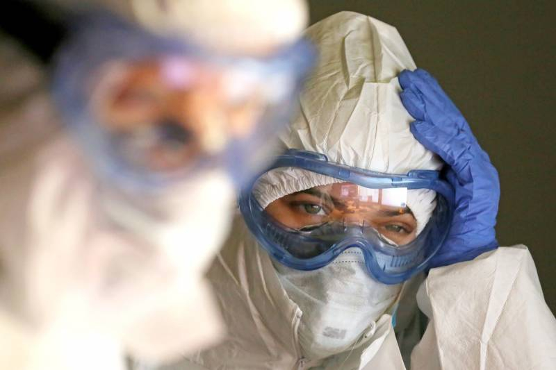 
В России обновили протокол лечения коронавируса, который будут использовать в 2022 году                