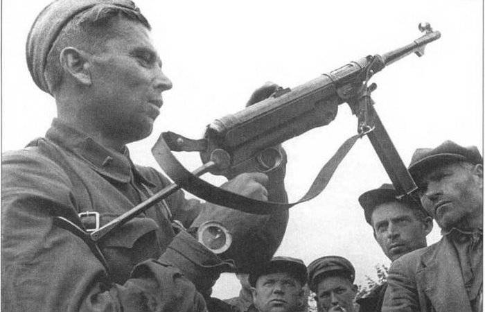 
Почему советским солдатам запрещалось пользоваться трофейным оружием и как с ним поступали                