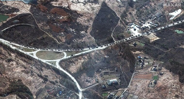 Сводка шестого дня военной спецоперации на Донбассе на 1 марта: к Киеву двигается танковая колонна в 65 км, обстрелы в Горловке, окружение ВСУ — последние новости