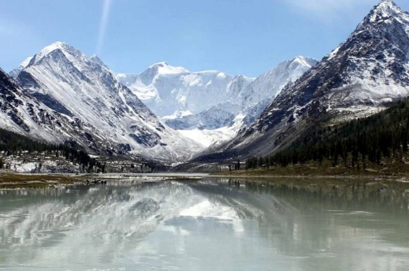 
«Пуп земли»: чем гора Белуха на Алтае манит путешественников со всего мира                